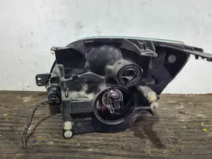 Foto de FARO DERECHO FORD FIESTA (CBK) referencia 2S6X13W029AH foto 6