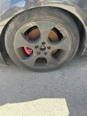 Foto de MANGUETA DELANTERA IZQUIERDA VOLKSWAGEN GOLF VI (5K1)(10.2008)