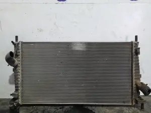 Foto de RADIADOR AGUA VOLVO S40 BERLINA referencia 3M5H8005RK foto 2