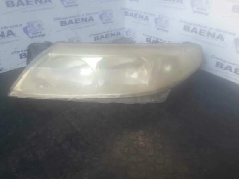Foto de FARO IZQUIERDO SIN MARCA SIN MODELO referencia 8200002845