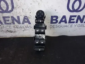 Foto de MANDO ELEVALUNAS DELANTERO IZQUIERDO SIN MARCA SIN MODELO referencia ZQ800629XT