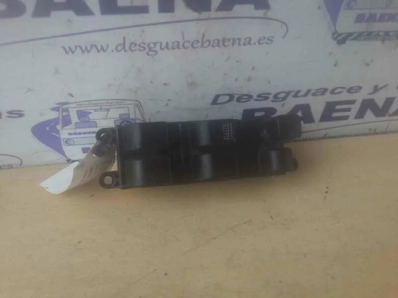 Foto de MANDO ELEVALUNAS DELANTERO IZQUIERDO SIN MARCA SIN MODELO