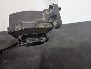 Foto de PEDAL ACELERADOR FORD FOCUS BERLINA (CAP) referencia 4M519F836AH foto 2