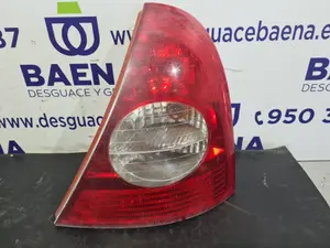 Foto de PILOTO TRASERO DERECHO RENAULT CLIO II FASE II (B/CB0) referencia 8200071414 foto 1