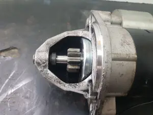 Foto de MOTOR ARRANQUE MERCEDES-BENZ VITO FURGÓN (639)