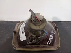 Foto de FARO DERECHO CHRYSLER JEEP CHEROKEE (J) referencia 7R0188701 foto 3