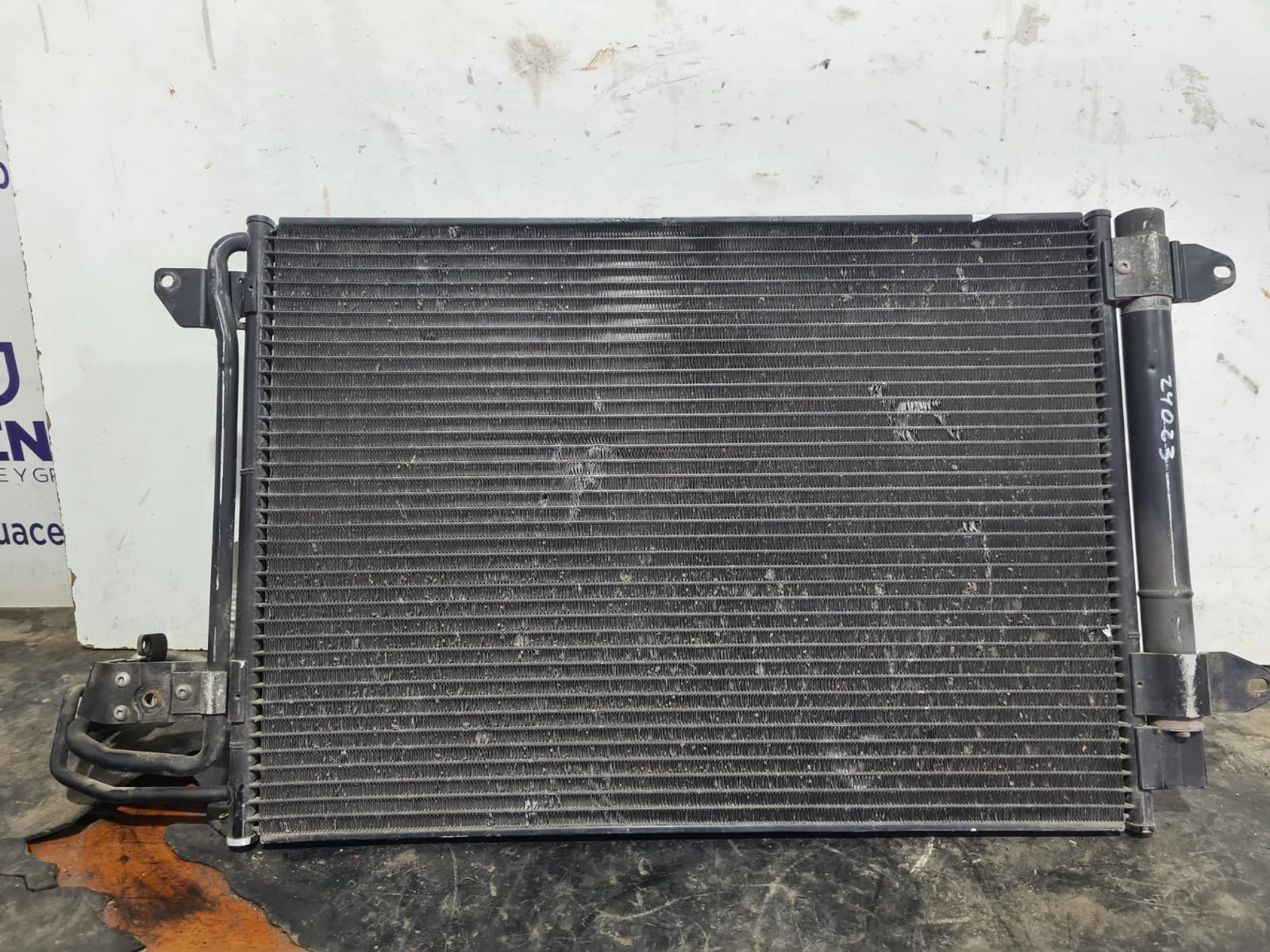 Foto de CONDENSADOR / RADIADOR AIRE ACONDICIONADO VOLKSWAGEN GOLF PLUS V (5M1) referencia 1K0820411H