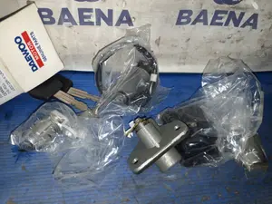 Foto de CERRADURA PUERTA DELANTERA IZQUIERDA SIN MARCA SIN MODELO referencia JUEGO CERRADURA COMPLETO foto 3