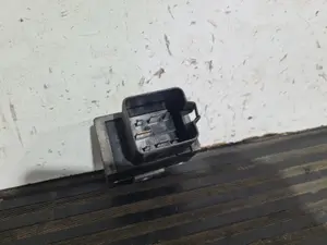 Foto de CAJA PRECALENTAMIENTO RENAULT LAGUNA II (BG0) referencia 7700115078 foto 3
