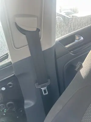 Foto de CINTURON SEGURIDAD DELANTERO DERECHO VOLKSWAGEN GOLF V (1K1)(10.2003)
