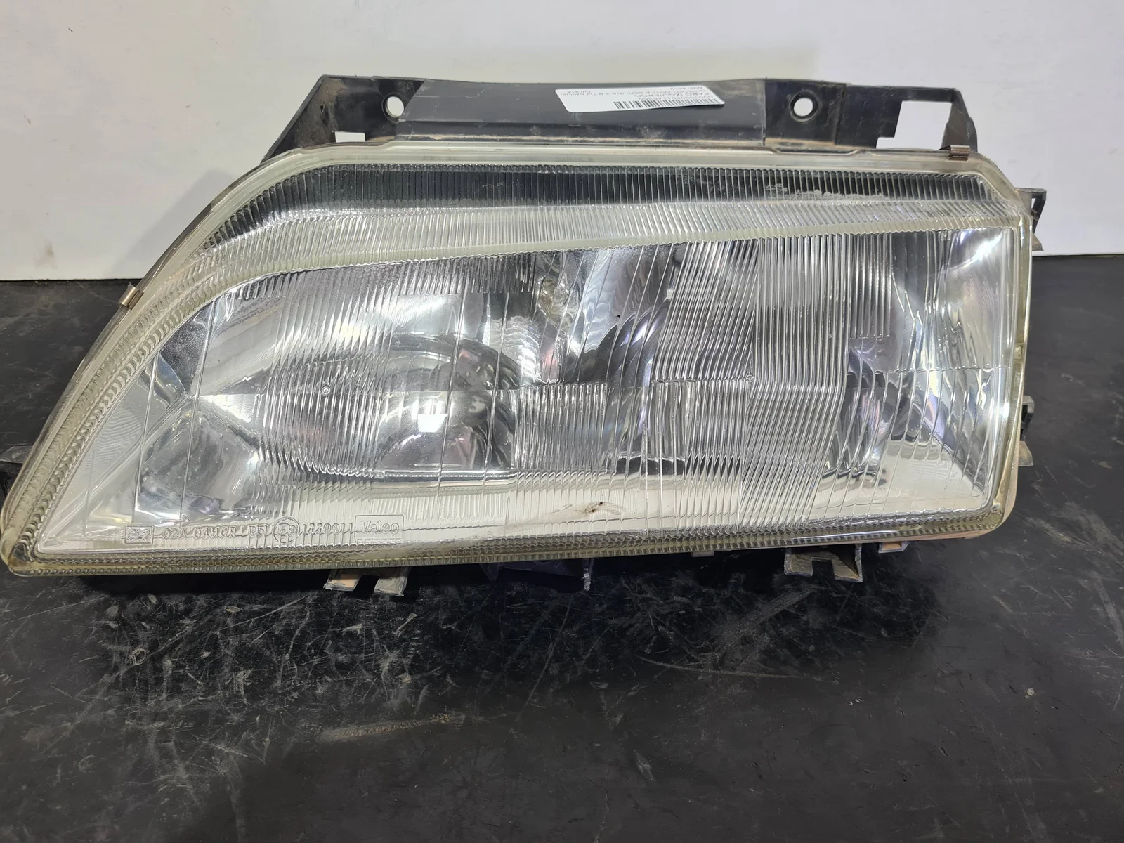 Foto de FARO IZQUIERDO CITROEN XANTIA BERLINA referencia 88205035G