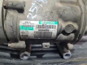 Foto de COMPRESOR AIRE ACONDICIONADO DACIA SANDERO referencia 8200840899 foto 2