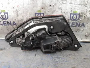 Foto de PILOTO TRASERO DERECHO SEAT LEON SC (5F5) referencia 5F0945094D foto 3