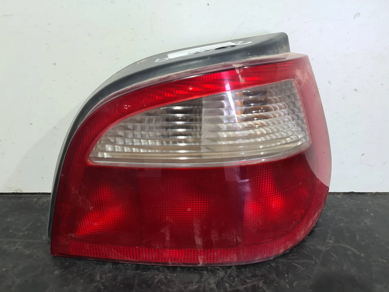 Foto de PILOTO TRASERO DERECHO RENAULT MEGANE I FASE 2 BERLINA (BA0) referencia 7700428321
