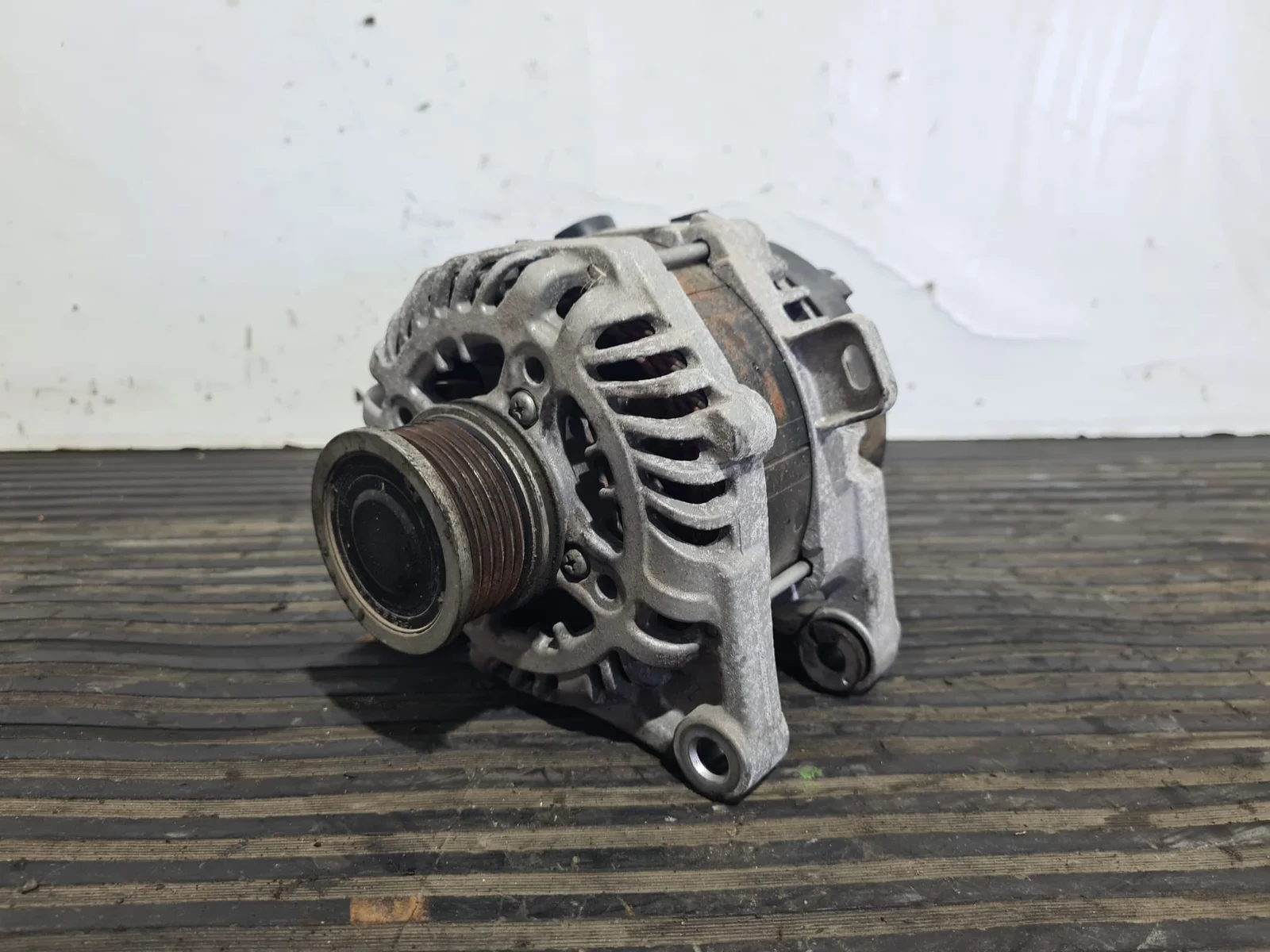 Foto de ALTERNADOR PEUGEOT 3008 referencia 9827171980