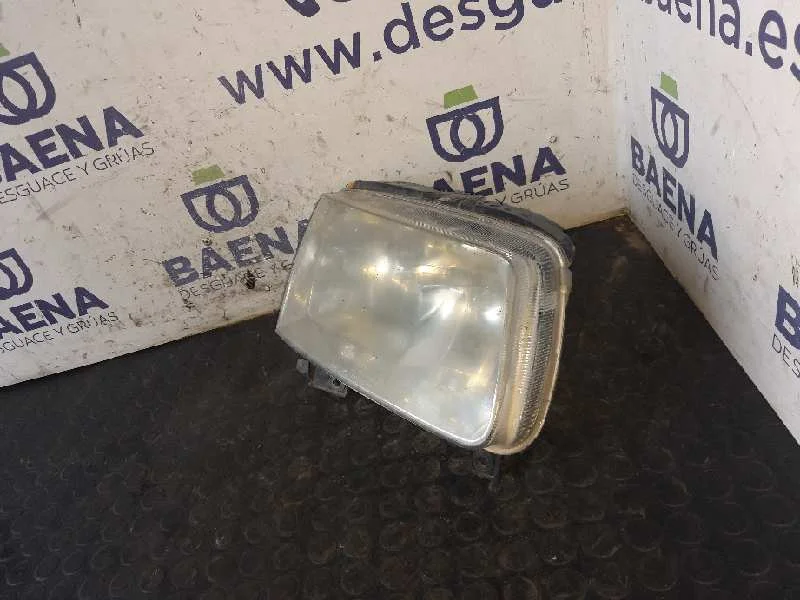Foto de FARO DERECHO SIN MARCA SIN MODELO referencia 084411139R