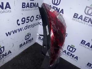 Foto de PILOTO TRASERO IZQUIERDO SIN MARCA SIN MODELO referencia 924014P5 foto 2