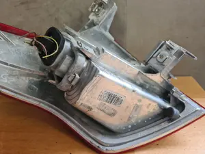 Foto de PILOTO TRASERO DERECHO CITROEN C4 BERLINA referencia 9653547480 foto 4