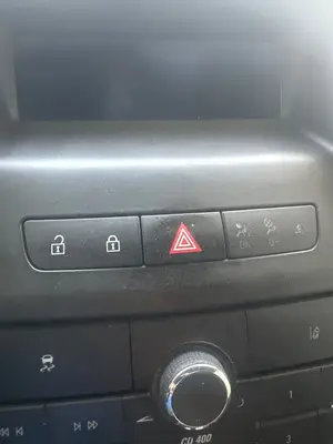 Foto de WARNING OPEL INSIGNIA BERLINA