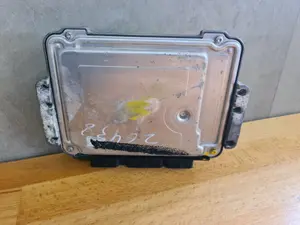 Foto de CENTRALITA MOTOR UCE CITROEN BERLINGO referencia 9663943980 foto 4