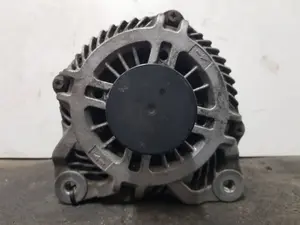 Foto de ALTERNADOR RENAULT LATITUDE referencia 8200654785