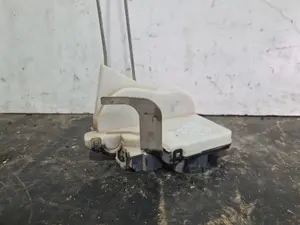 Foto de CERRADURA PUERTA TRASERA DERECHA SEAT IBIZA (6K1) referencia 6K4839016 foto 6