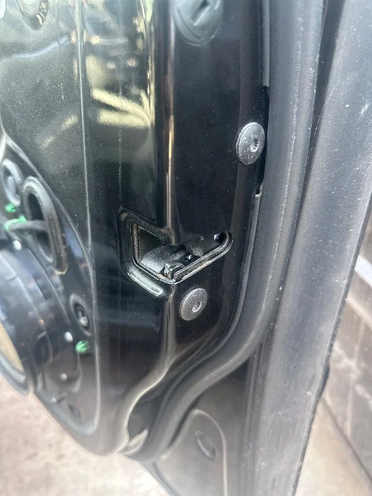 Foto de CERRADURA PUERTA DELANTERA DERECHA VOLKSWAGEN GOLF V (1K1)(10.2003)