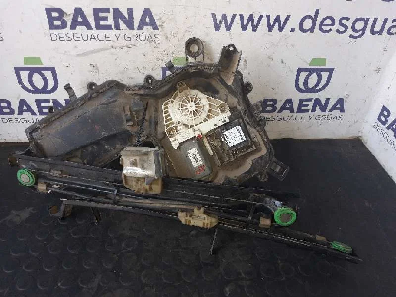 Foto de ELEVALUNAS DELANTERO DERECHO SIN MARCA SIN MODELO referencia 1P0837402A