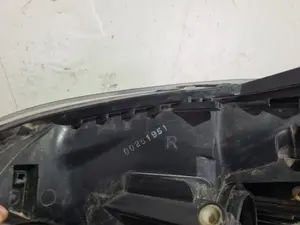 Foto de FARO DERECHO OPEL ZAFIRA B referencia 00251951 foto 5