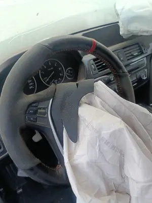 Foto de VOLANTE BMW SERIE 3 FAMILIAR (F31)
