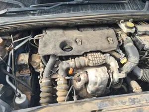 Foto de MOTOR ARRANQUE CITROEN C4 BERLINA