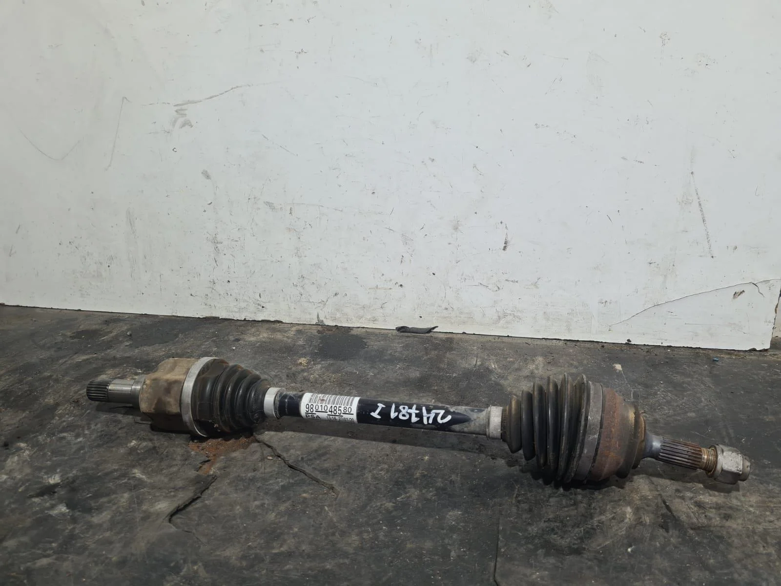 Foto de TRANSMISION DELANTERA IZQUIERDA CITROEN C3 referencia 9801048580