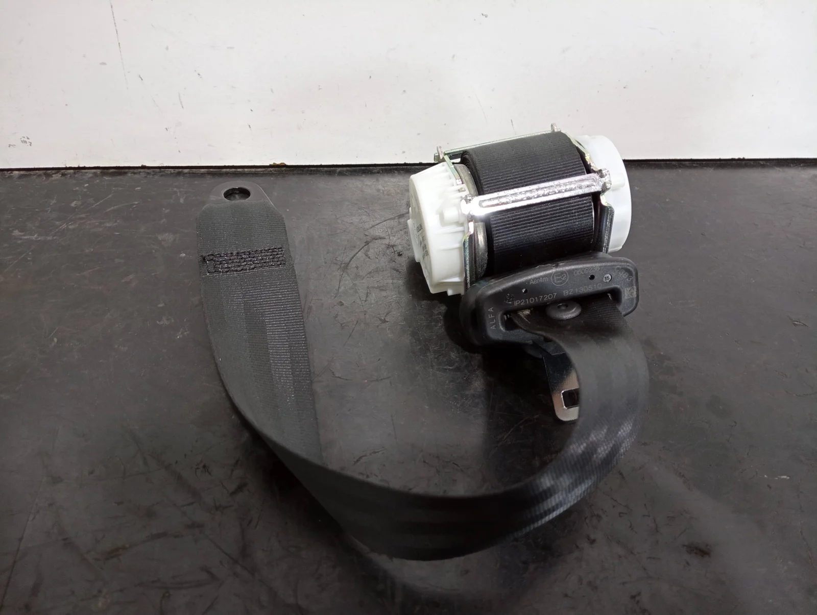 Foto de CINTURON SEGURIDAD TRASERO IZQUIERDO ALFA ROMEO GIULIETTA (191) referencia 34112511A