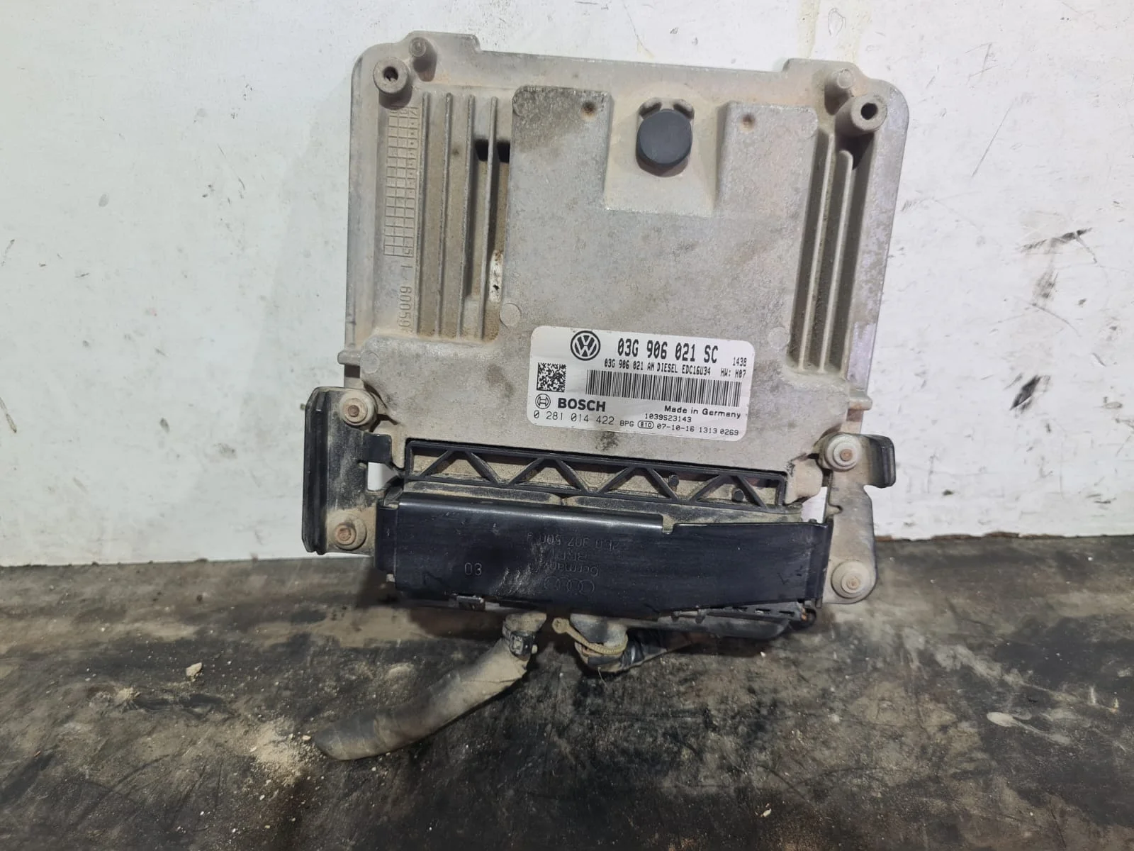 Foto de CENTRALITA MOTOR UCE SEAT LEON (1P1) referencia 03G906021SC