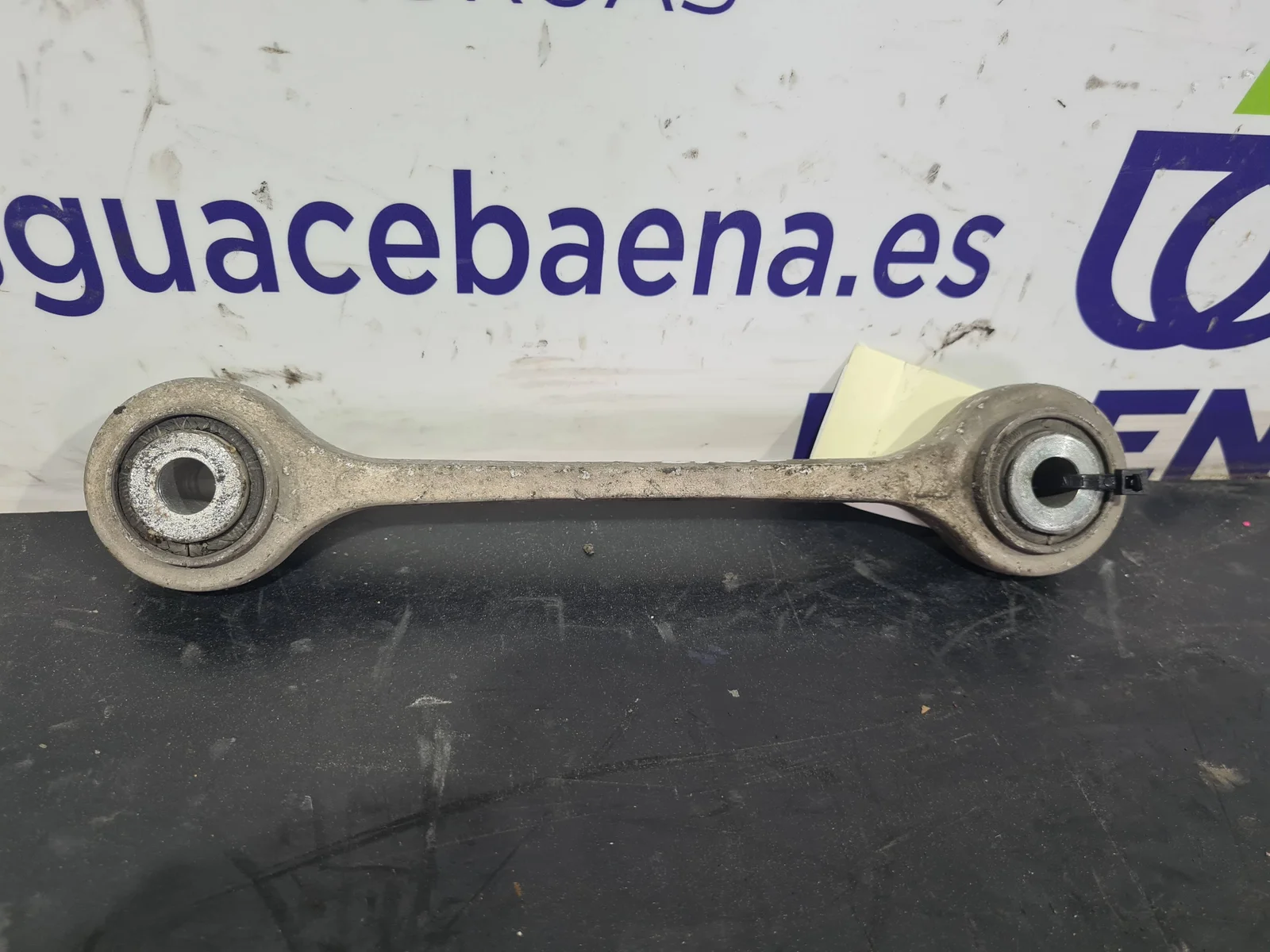 Foto de TIRANTE DELANTERO DERECHO VOLKSWAGEN TOUAREG (7LA)