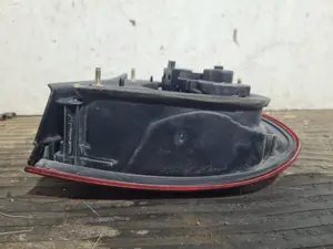Foto de PILOTO TRASERO IZQUIERDO SEAT TOLEDO (1M2) referencia 1M5945095B foto 3