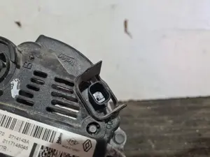 Foto de ALTERNADOR RENAULT CLIO IV referencia 231006677R foto 2