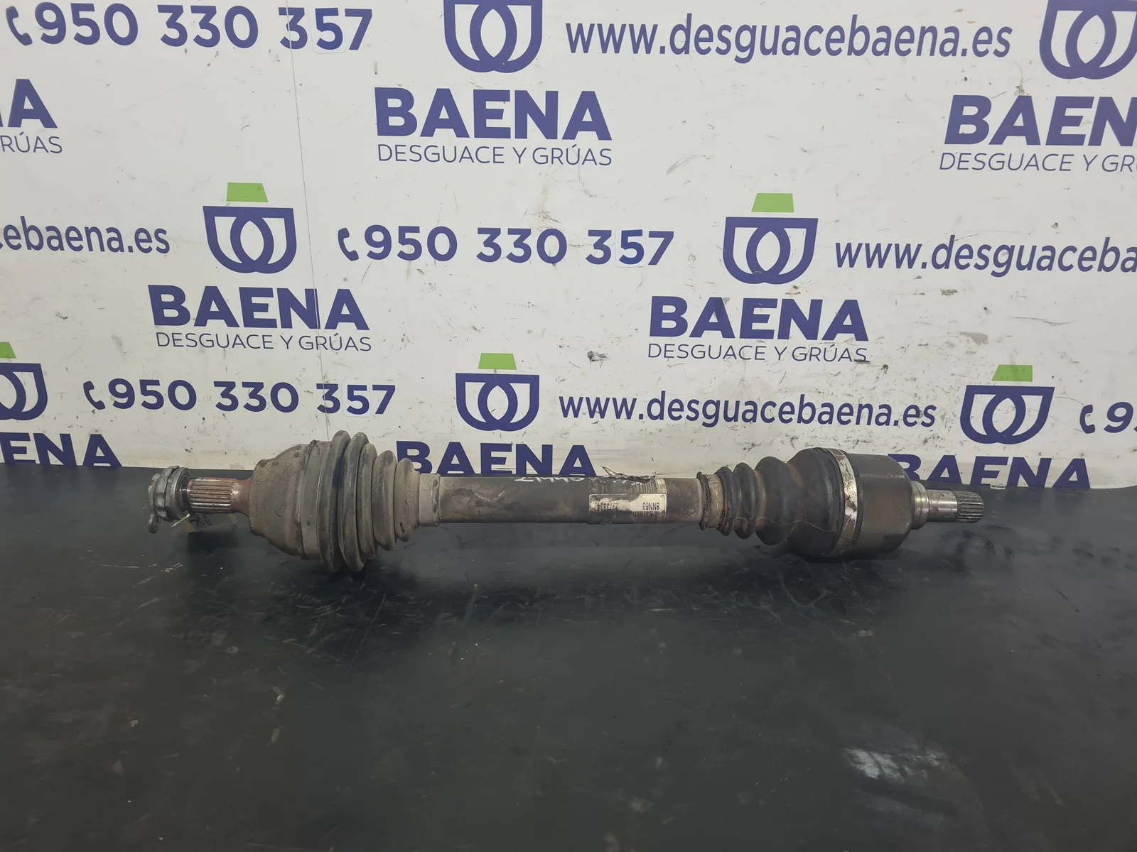 Foto de TRANSMISION DELANTERA IZQUIERDA PEUGEOT 308 referencia 9684135380