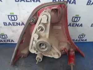Foto de PILOTO TRASERO DERECHO FORD FOCUS BERLINA (CAK) referencia XSAX13404 foto 3