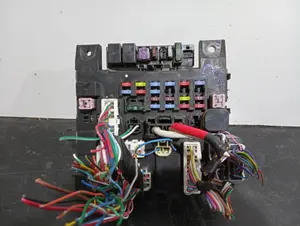 Foto de CAJA RELES / FUSIBLES SIN MARCA SIN MODELO referencia 8637A644