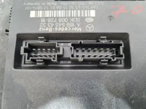 Foto de CAJA RELES / FUSIBLES SIN MARCA SIN MODELO referencia A1695454332 foto 3