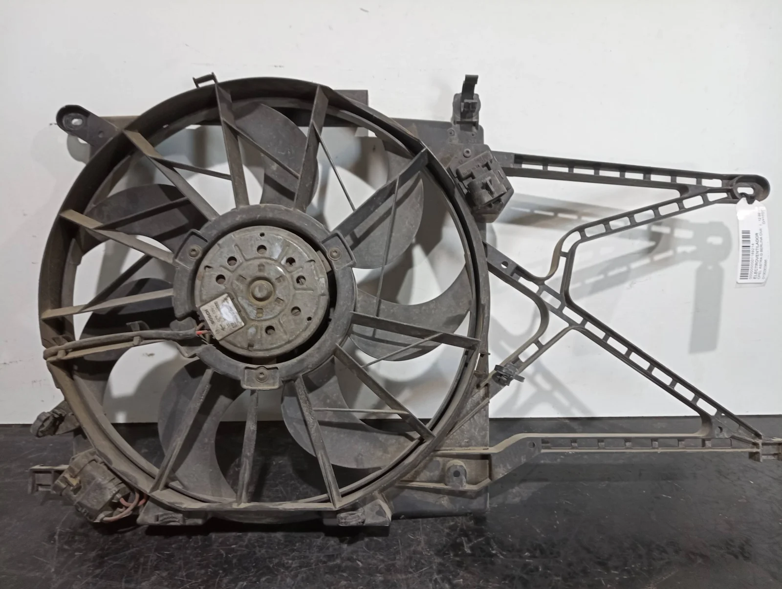 Foto de ELECTROVENTILADOR OPEL ASTRA G BERLINA referencia 0130303886