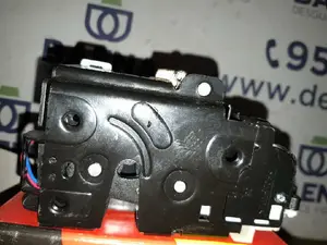 Foto de CERRADURA PUERTA DELANTERA IZQUIERDA SIN MARCA SIN MODELO referencia 3B1837015BC foto 5