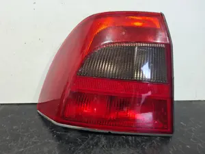Foto de PILOTO TRASERO IZQUIERDO OPEL VECTRA B BERLINA referencia 62144