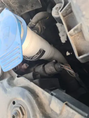 Foto de DEPOSITO LIMPIA SEAT ALHAMBRA (710)