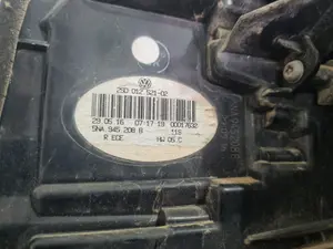 Foto de PILOTO TRASERO DERECHO VOLKSWAGEN TIGUAN (AD1) referencia 5NA945208B foto 3