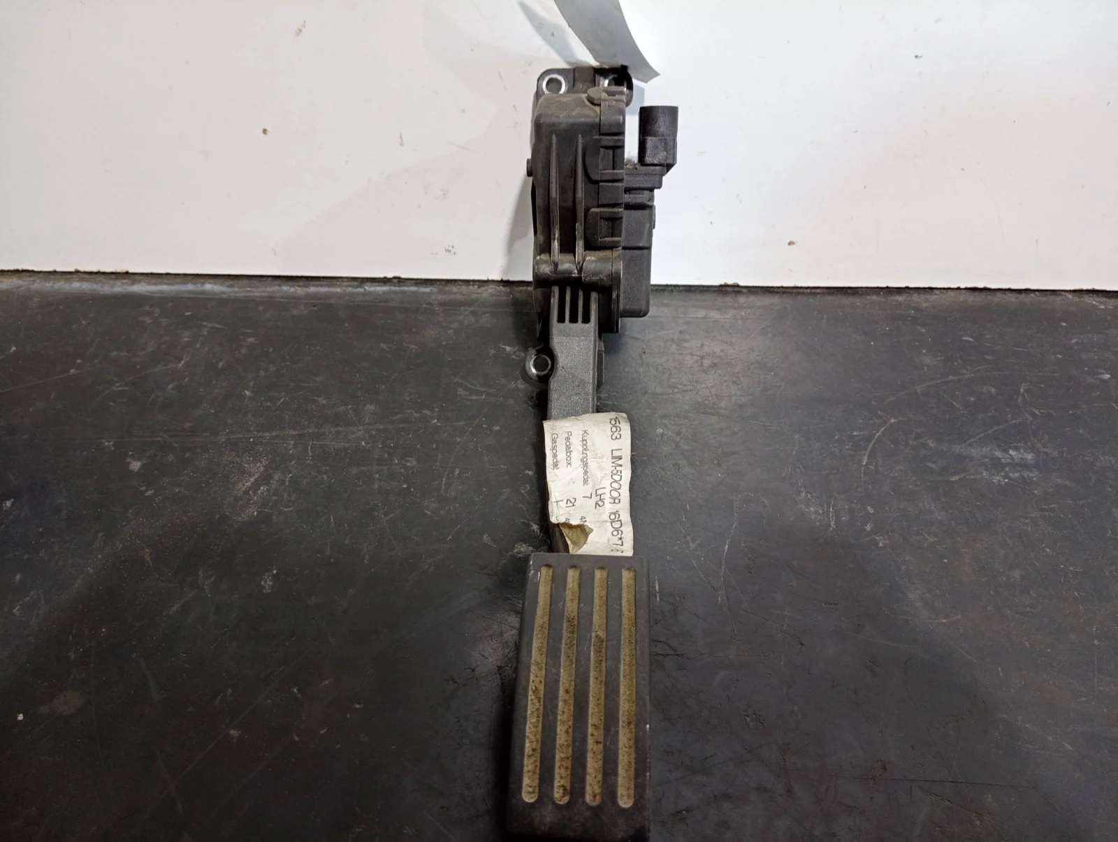Foto de PEDAL ACELERADOR FORD FOCUS BERLINA (CAP) referencia 4M519F836AH