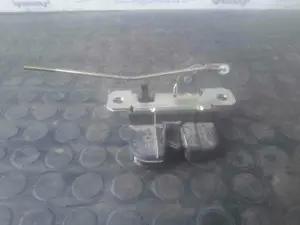 Foto de CERRADURA MALETERO / PORTON SEAT IBIZA (6L1) referencia 6L6827505A foto 2