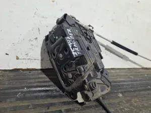 Foto de CERRADURA PUERTA TRASERA DERECHA SEAT IBIZA BERLINA (6J5) referencia 6J0839016E foto 3