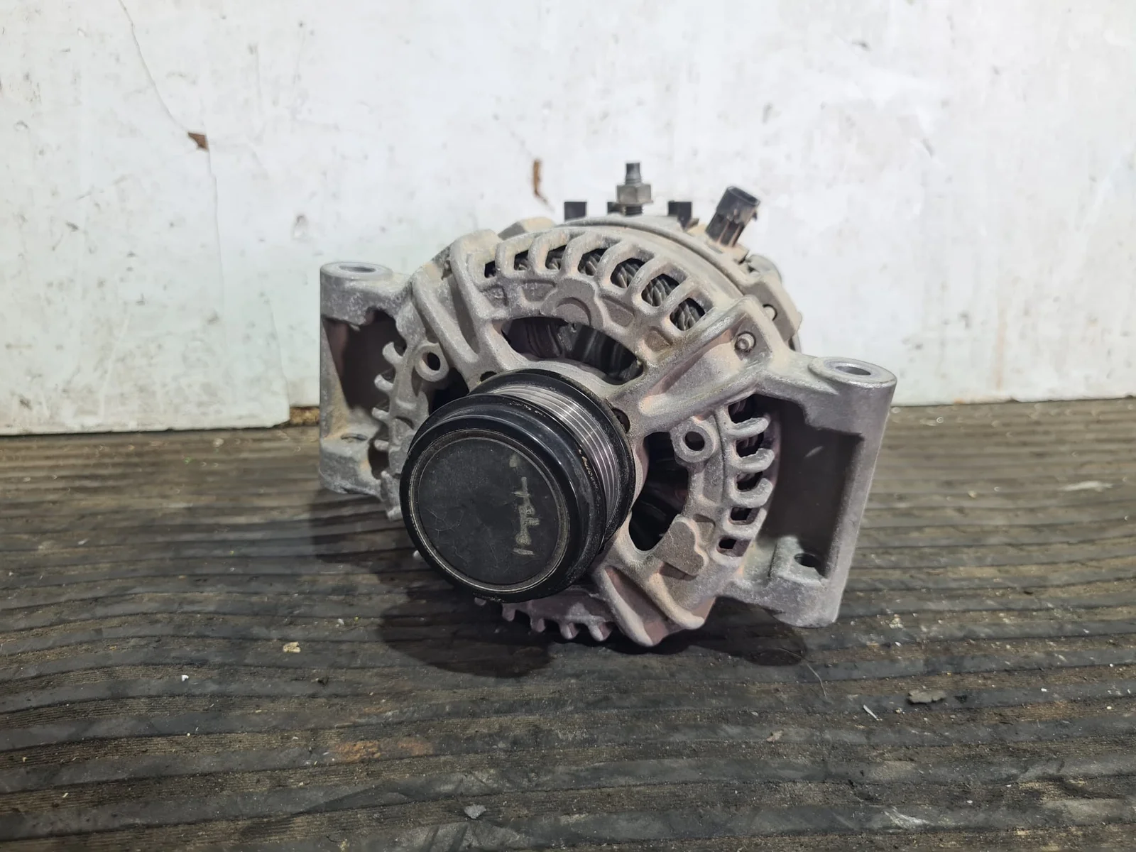 Foto de ALTERNADOR OPEL ASTRA K BERLINA 5P referencia 13513070